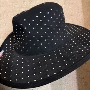 Buckle Black and White Sparkle Hat